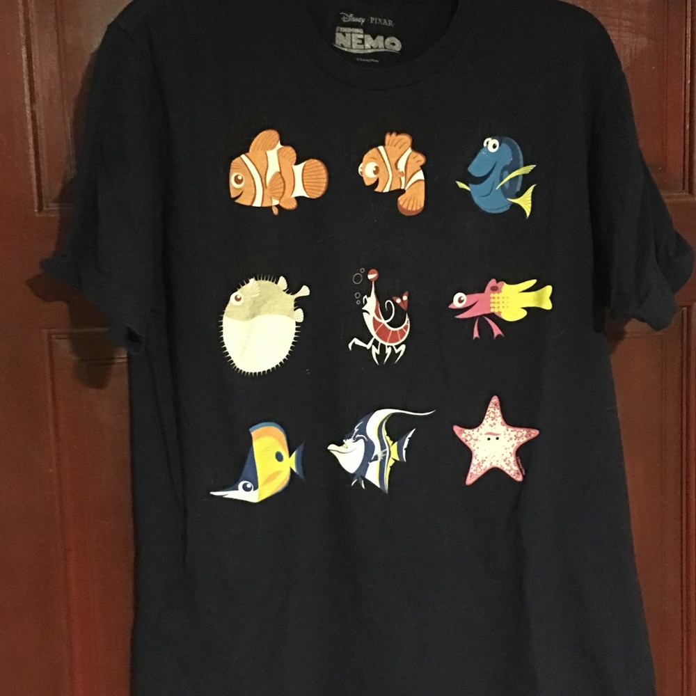4/$25 Disney Finding Nemo T-shirt